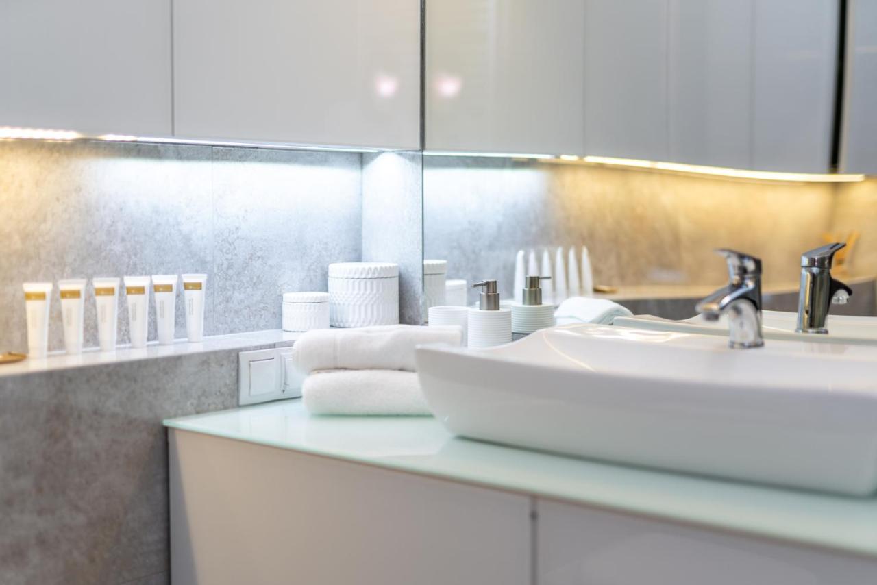 Towarowa By Renters Apartment Poznan