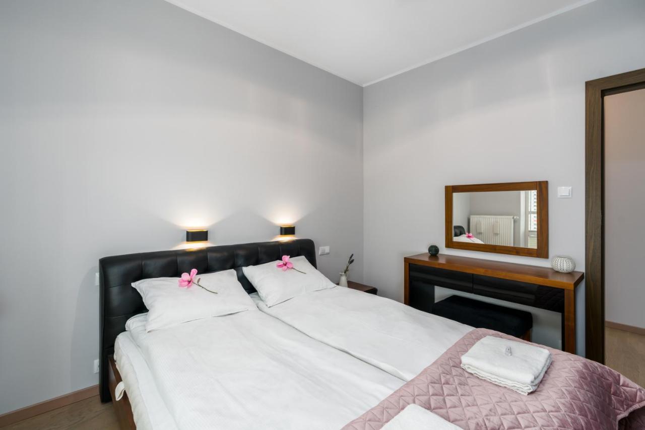 Apartment Towarowa By Renters Poznan